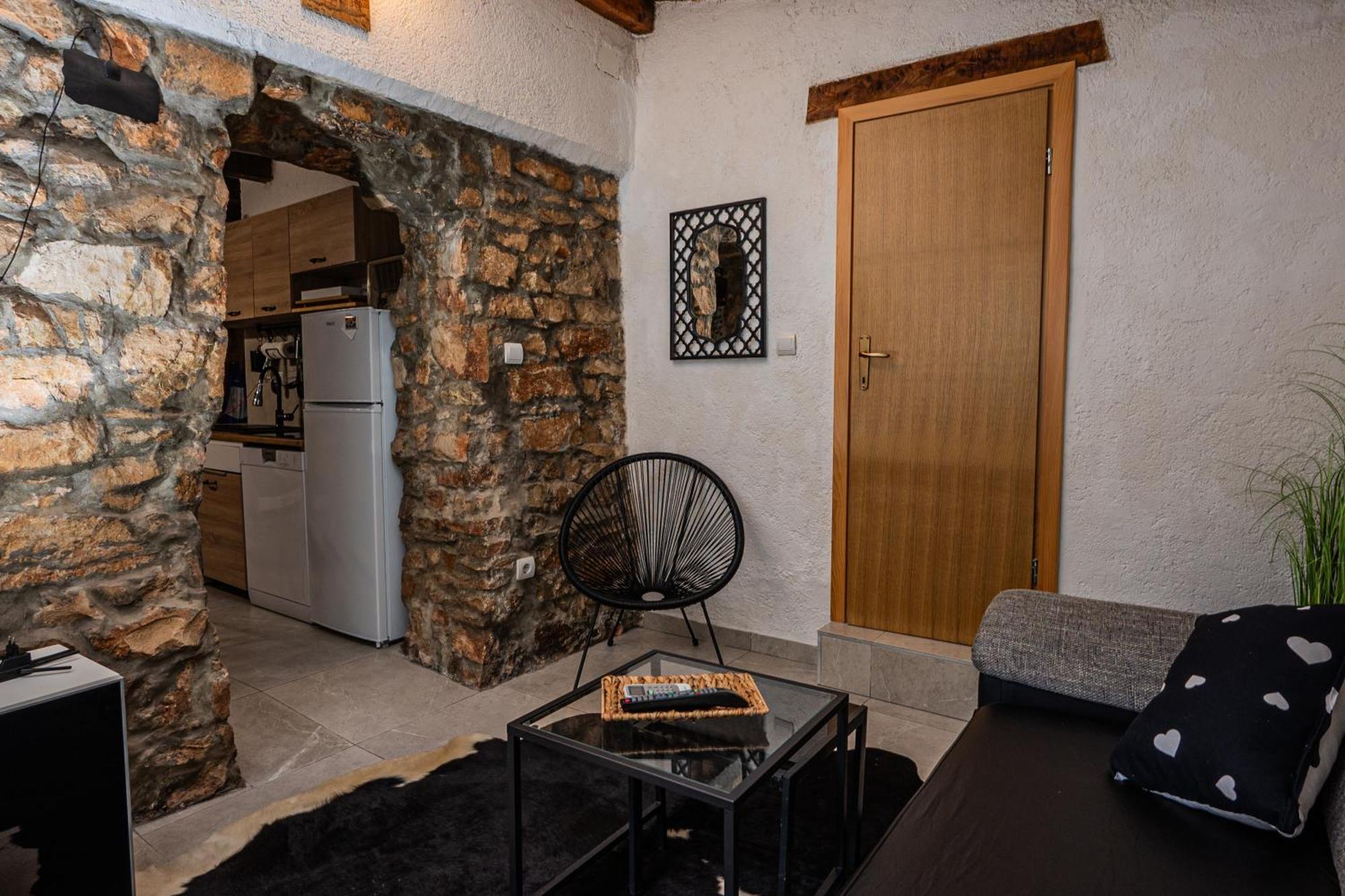 Holiday House Vuki Nedescina Exterior foto